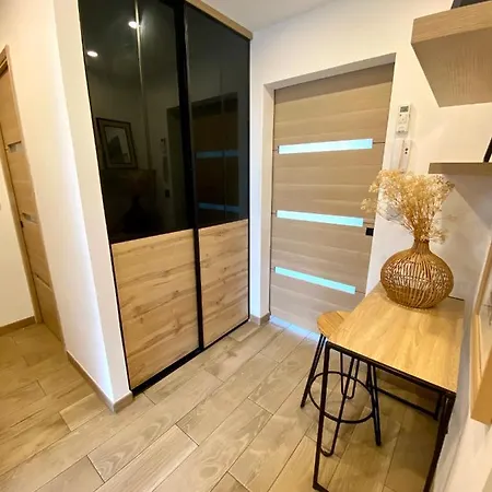 Magnifique 2 pièce 50 m² Antibes avec piscine *